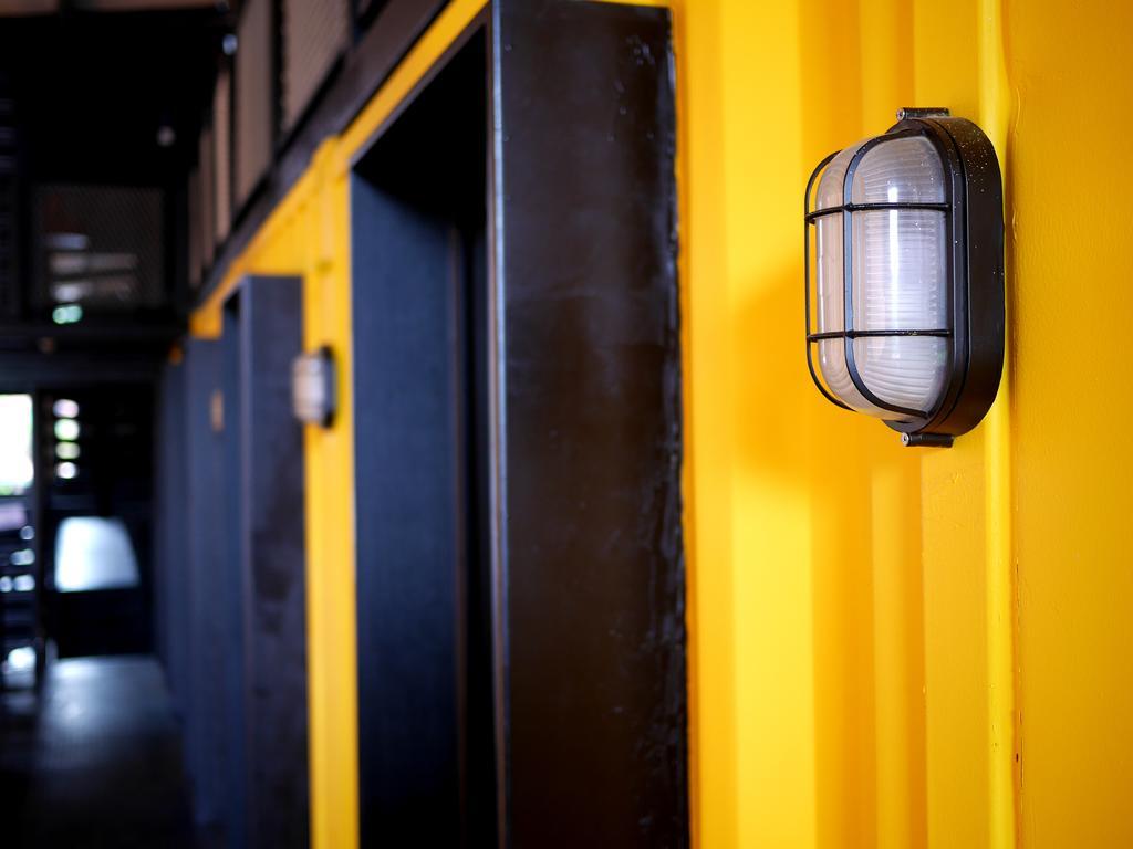 Container Hotel Kuala Lumpur Buitenkant foto